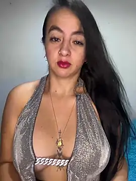 Snapshot of salo-rousee chatting on July 5, 10:11 am salo-rousee online show from July 5, 10:11 am