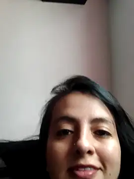 Snapshot of salo-rousee chatting on September 19, 7:07 pm salo-rousee online show from September 19, 7:07 pm