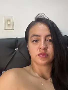 salo-rousee online show from May 27, 10:44 am