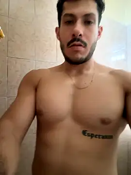 Snapshot of Darg98 chatting on October 2, 10:35 pm Darg98 online show from October 2, 10:35 pm