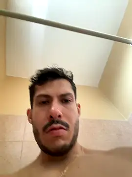 Snapshot of Darg98 chatting on October 1, 10:24 pm Darg98 online show from October 1, 10:24 pm