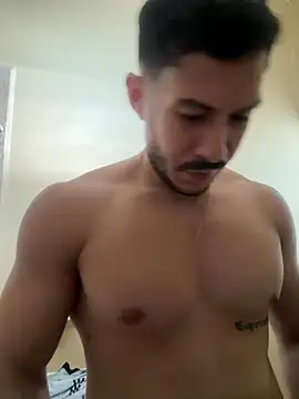 Snapshot of Darg98 chatting on October 4, 10:00 pm Darg98 online show from October 4, 10:00 pm