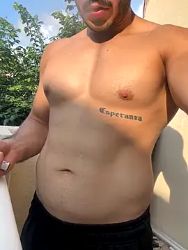 Snapshot of Darg98 chatting on October 31, 10:38 pm Darg98 online show from October 31, 10:38 pm