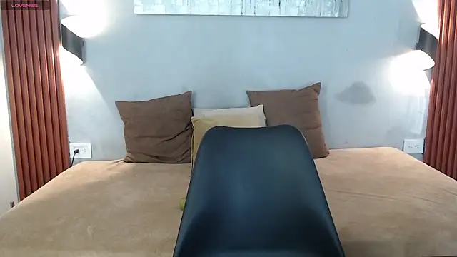 Snapshot of Glory_girl chatting on November 4, 2:43 pm Glory girl online show from November 4, 2:43 pm