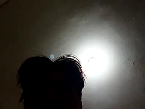 Lavz1995 online show from February 28, 8:14 am