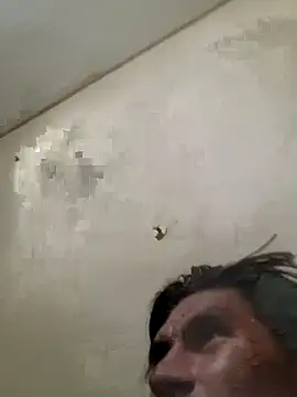 Lavz1995 online show from February 3, 5:49 am