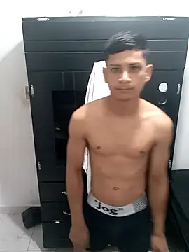 hechizo777 online show from December 1, 4:08 pm