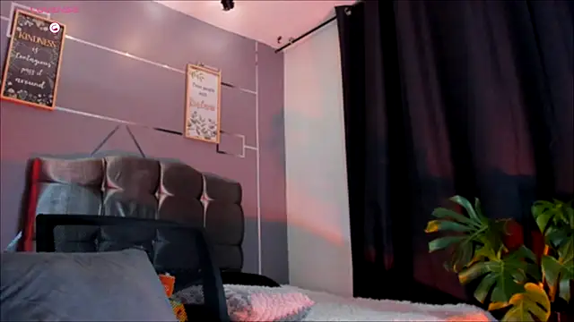 oliver mr  online show from October 30, 9:40 am