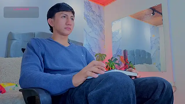 oliver mr  online show from April 8, 8:10 pm