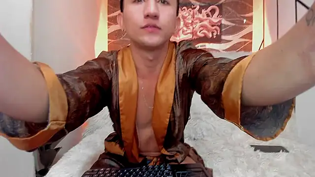 oliver mr  online show from February 24, 8:21 pm