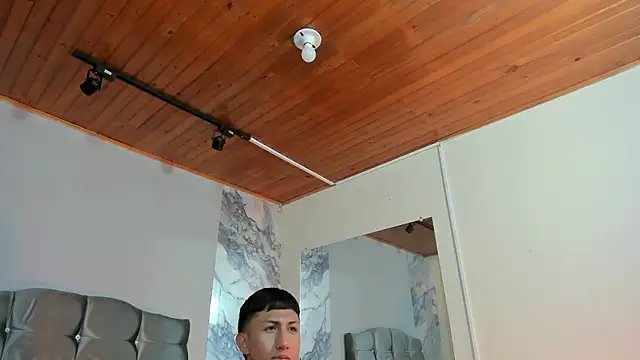 oliver mr  online show from February 3, 7:41 pm