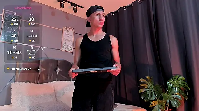 oliver mr  online show from December 3, 2:23 am