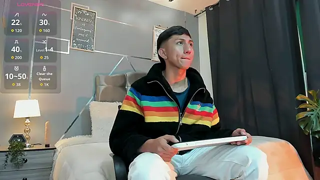 oliver mr  online show from December 19, 7:49 pm