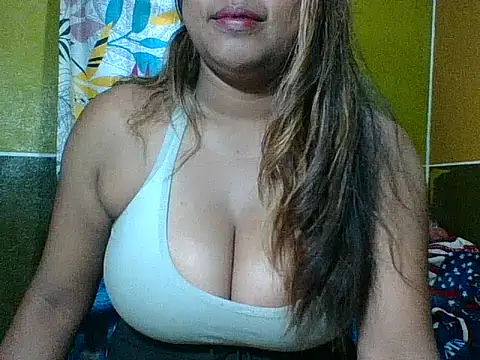 Snapshot of SEXY_METISE chatting on October 26, 2:23 am SEXY METISE online show from October 26, 2:23 am