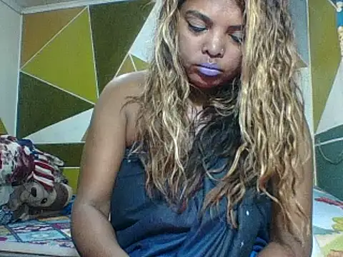 Snapshot of SEXY_METISE chatting on February 6, 7:18 pm SEXY METISE online show from February 6, 7:18 pm