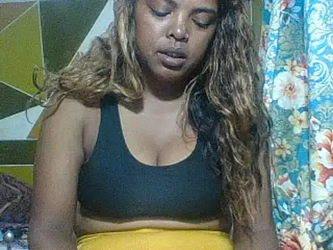 Snapshot of SEXY_METISE chatting on March 9, 12:20 pm SEXY METISE online show from March 9, 12:20 pm