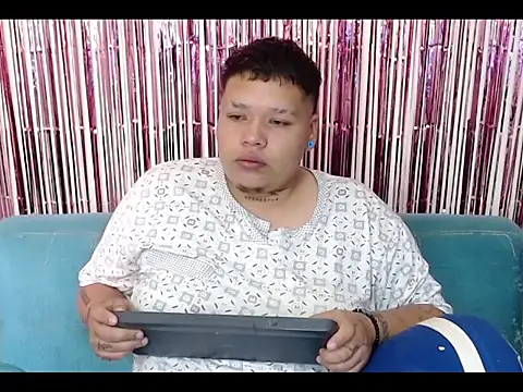 Yulian bigclit7 online show from December 3, 12:48 pm