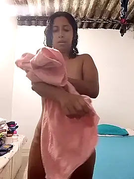 Snapshot of anitotori chatting on December 1, 6:53 pm anitotori online show from December 1, 6:53 pm