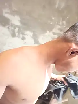 monster 33 online show from April 13, 4:38 am