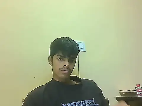 Snapshot of monster_33 chatting on May 25, 5:11 pm monster 33 online show from May 25, 5:11 pm
