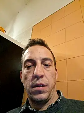 strangerwild online show from November 20, 6:25 am