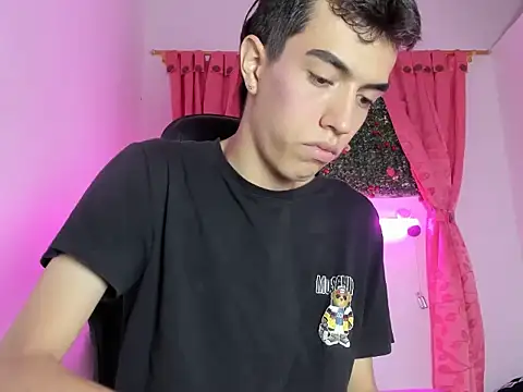 dylan 202520  online show from September 22, 11:27 am