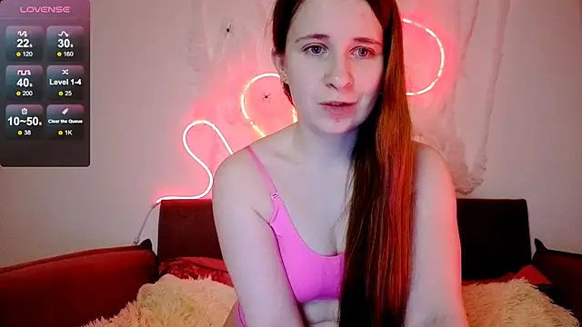 Snapshot of _Linett_ chatting on October 30, 9:11 pm  Linett  online show from October 30, 9:11 pm