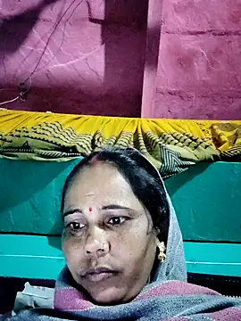 Pooja750 online show from November 7, 1:10 am