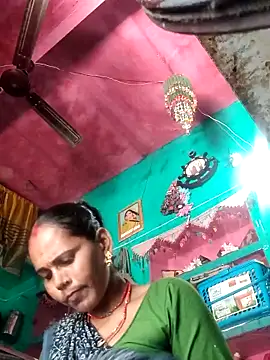 Pooja750 online show from November 3, 4:39 am