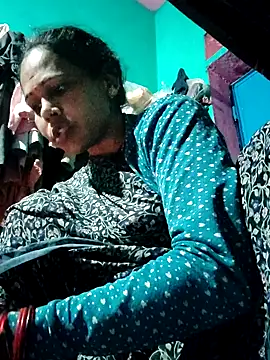 Pooja750 online show from February 20, 12:51 am