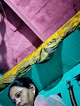 Pooja750 online show from November 5, 8:45 pm