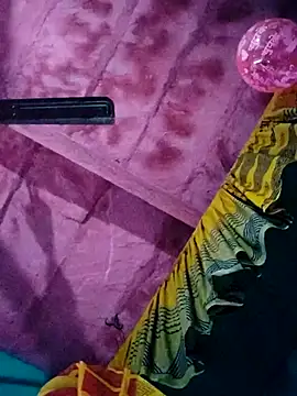 Pooja750 online show from February 3, 6:33 am