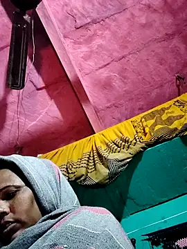 Pooja750 online show from November 10, 12:04 am