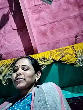 Pooja750 online show from December 2, 12:44 am