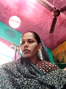 Pooja750 online show from December 18, 5:01 am