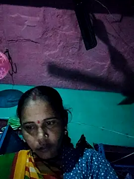 Pooja750 online show from November 28, 12:27 pm