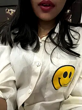 Snapshot of seemujaan chatting on October 28, 3:51 am seemujaan online show from October 28, 3:51 am