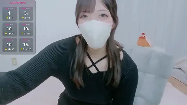 Snapshot of hinachuuu__D chatting on November 18, 5:22 am hinachuuu D online show from November 18, 5:22 am