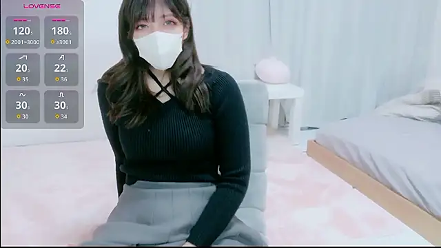 Snapshot of hinachuuu__D chatting on November 20, 10:05 am hinachuuu D online show from November 20, 10:05 am