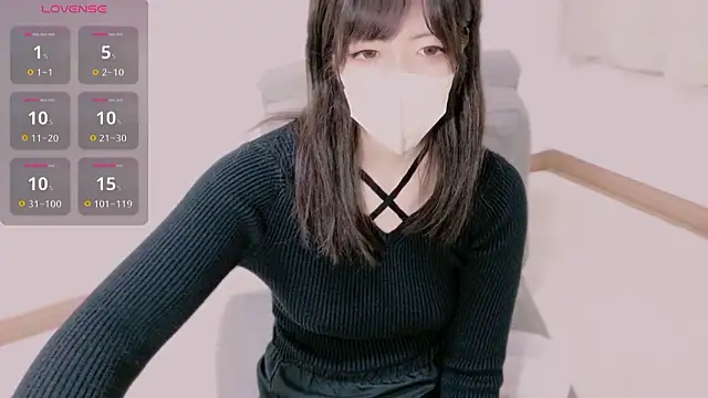 Snapshot of hinachuuu__D chatting on November 6, 10:08 am hinachuuu D online show from November 6, 10:08 am