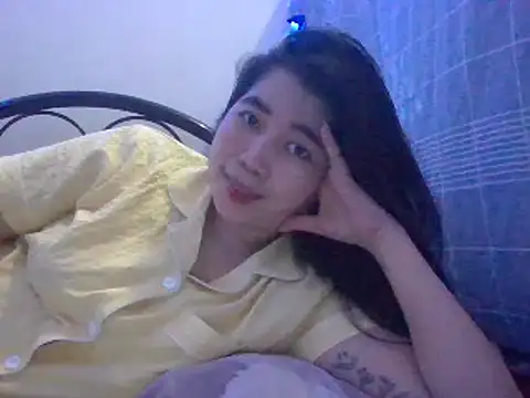Snapshot of Asianhotskinny chatting on June 12, 9:40 am Asianhotskinny online show from June 12, 9:40 am