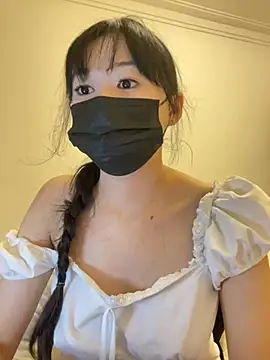 Minnie-2025 online show from May 20, 4:15 pm
