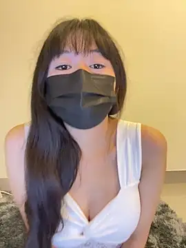 Minnie-2025 online show from October 17, 4:42 pm