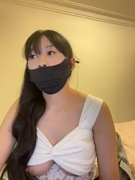 Minnie-2025 online show from June 25, 4:56 pm