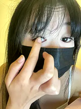 Minnie-2025 online show from October 16, 4:37 pm