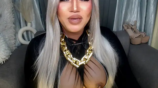 Snapshot of DOMINANT_10inchsCOCK chatting on October 25, 6:52 pm DOMINANT 10inchsCOCK online show from October 25, 6:52 pm