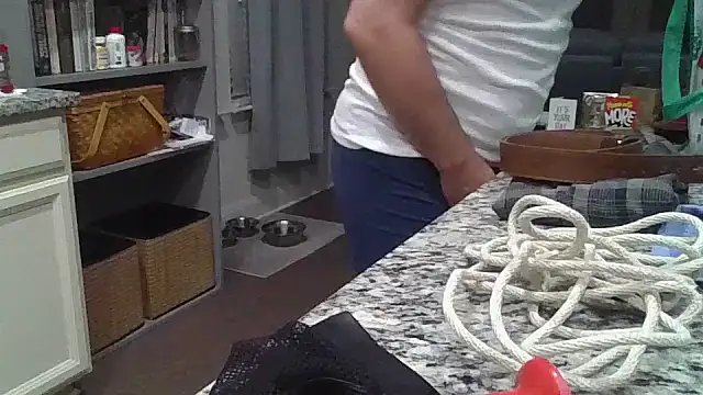 Slinkypoppet online show from November 5, 11:52 pm