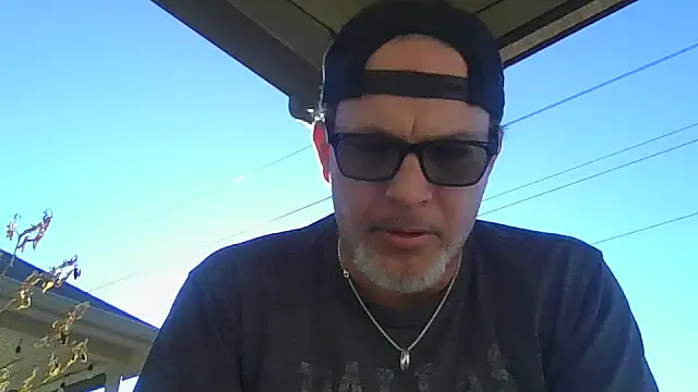 Slinkypoppet online show from November 11, 10:04 pm