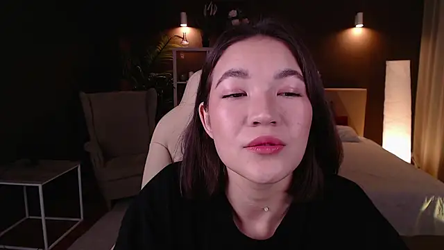 Halle Berrry online show from September 26, 2:02 pm