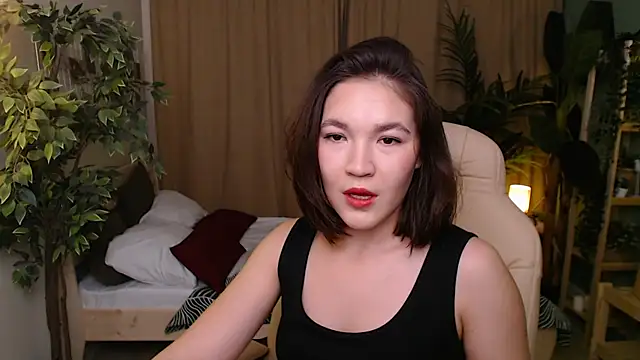 Halle Berrry online show from November 11, 2:12 pm